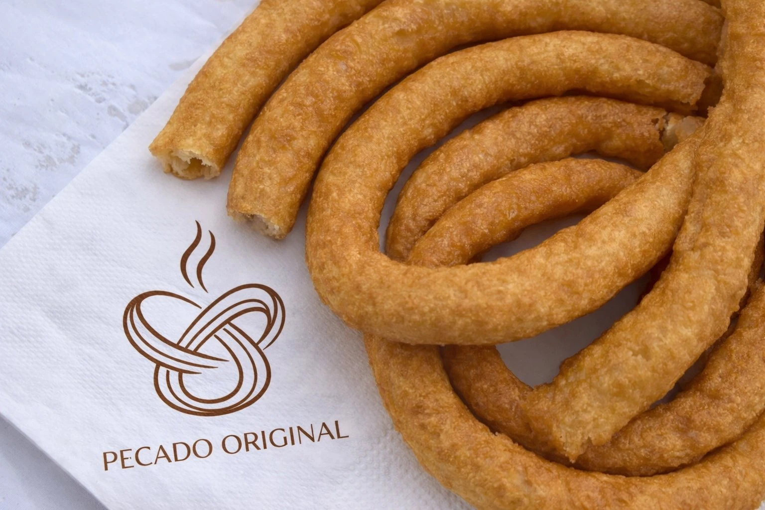 Ración de churros artesanales tradicionales en Hellín